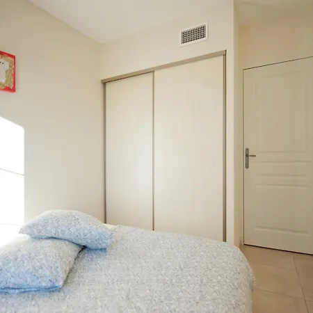 In With Marina View, Cleaning Included Villa