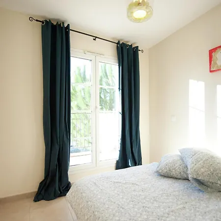 Villa In With Marina View, Cleaning Included