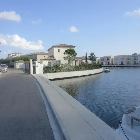 In With Marina View, Cleaning Included Villa Aigues-Mortes