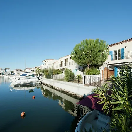 In With Marina View, Cleaning Included